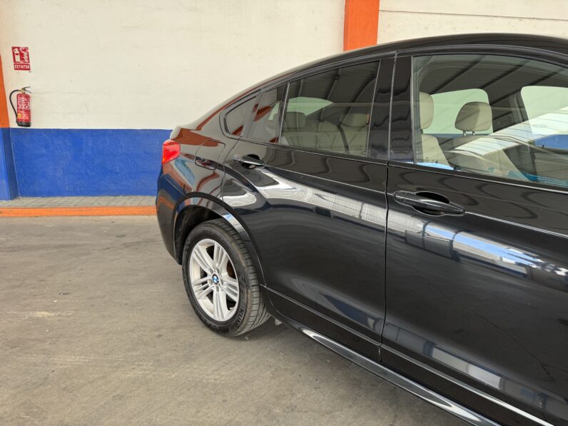 
								BMW X4 xDrive 35d completo									