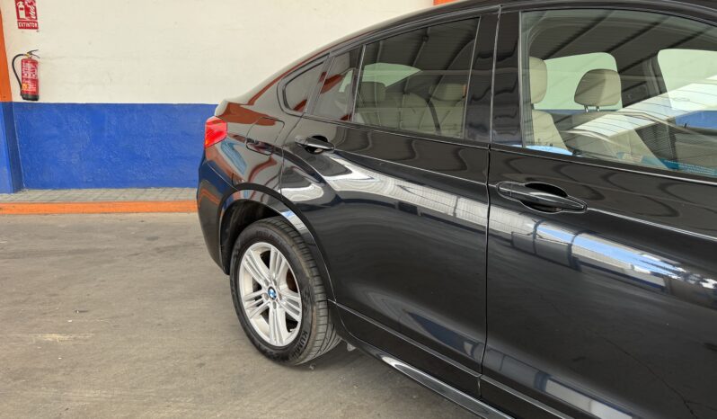 
								BMW X4 xDrive 35d completo									