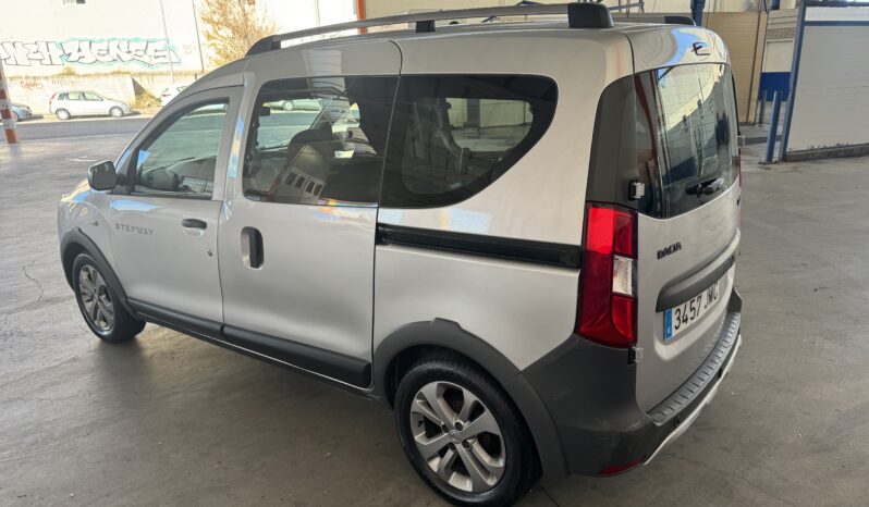 
								DACIA Dokker Stepway completo									