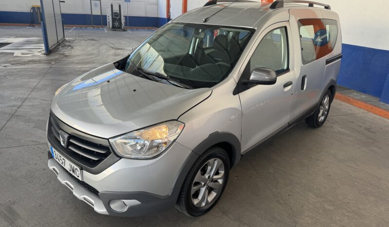 
								DACIA Dokker Stepway completo									