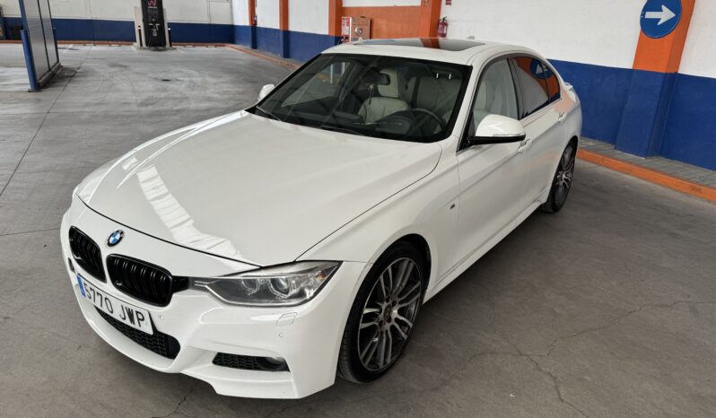 
								BMW Serie 3 330dA completo									