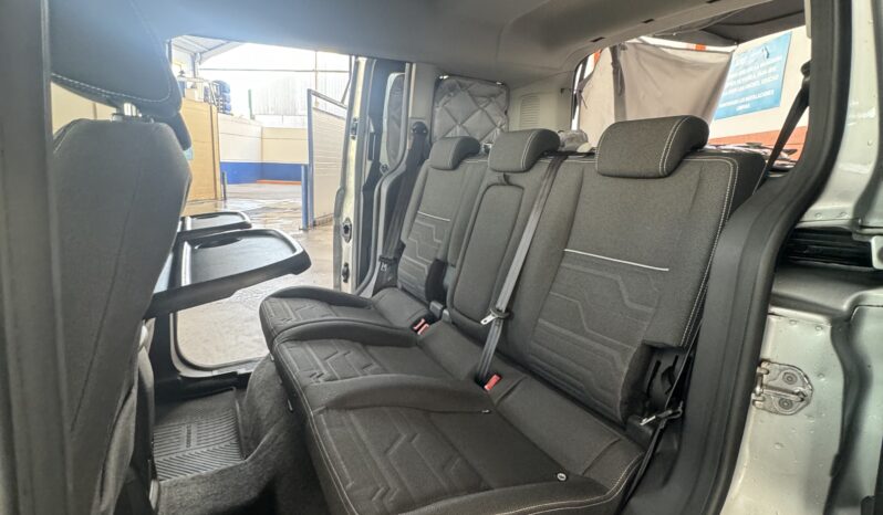 
								FORD Tourneo Connect CAMPER 2015 completo									