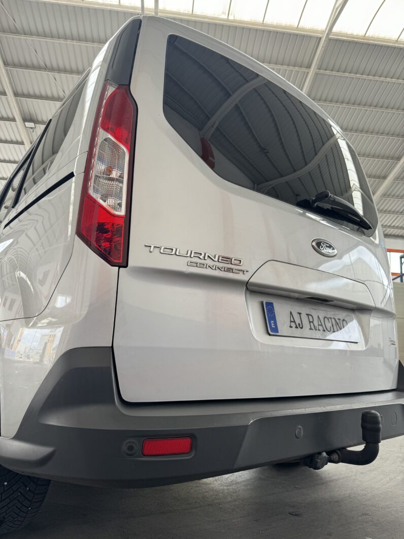 
								FORD Tourneo Connect Compact 1.6 TDCi Titanium completo									