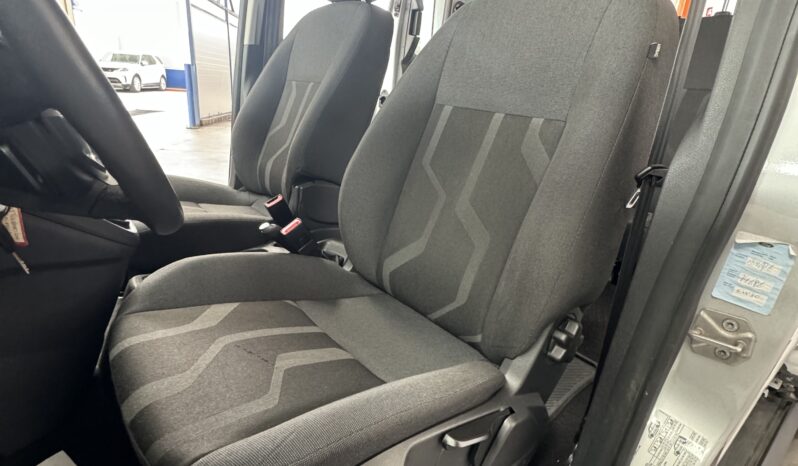 
								FORD Tourneo Connect Compact 1.6 TDCi Titanium completo									