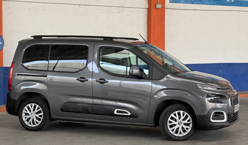 
								CITROEN Berlingo Talla M BlueHDi 100 FEEL completo									