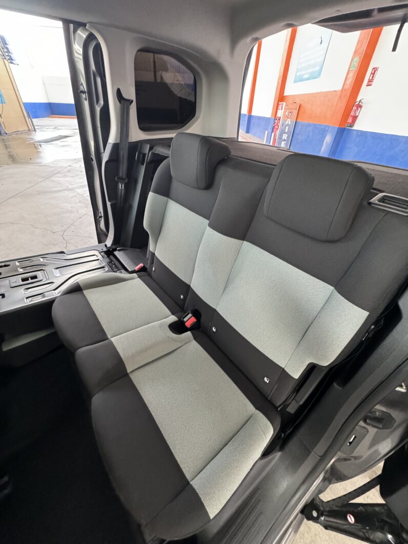 
								CITROEN Berlingo Talla M BlueHDi 100 FEEL completo									