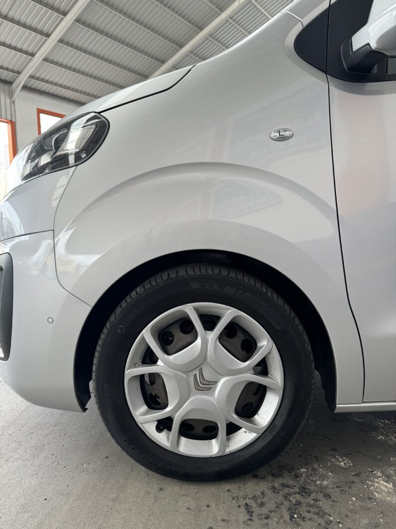 
								CITROEN Spacetourer Talla M BlueHDi Feel completo									