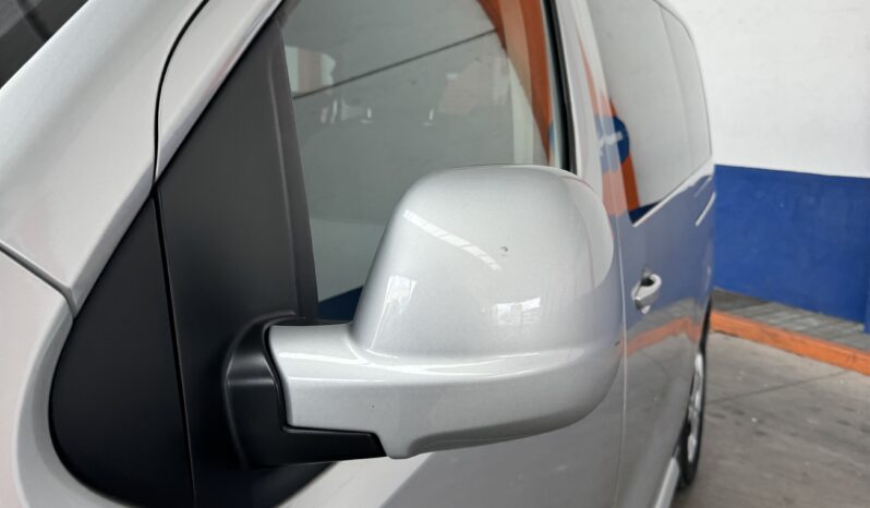 
								CITROEN Spacetourer Talla M BlueHDi Feel completo									