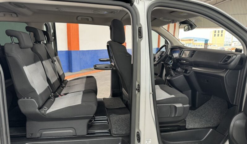 
								CITROEN Spacetourer Talla M BlueHDi Feel completo									