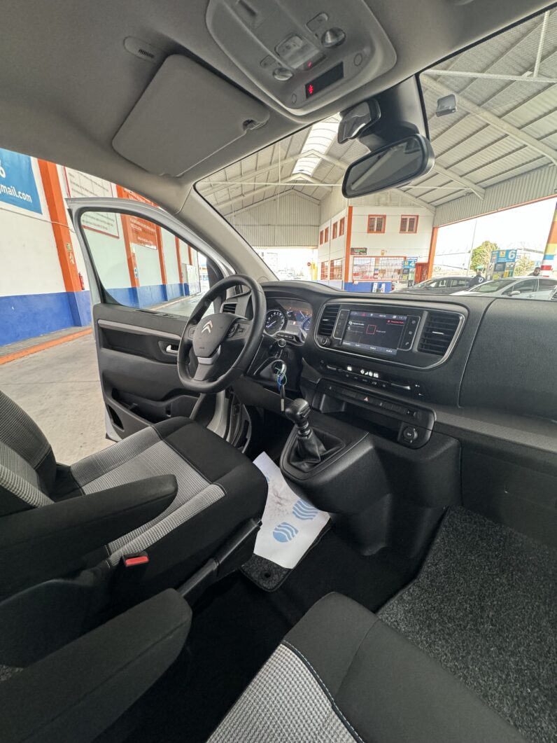 
								CITROEN Spacetourer Talla M BlueHDi Feel completo									