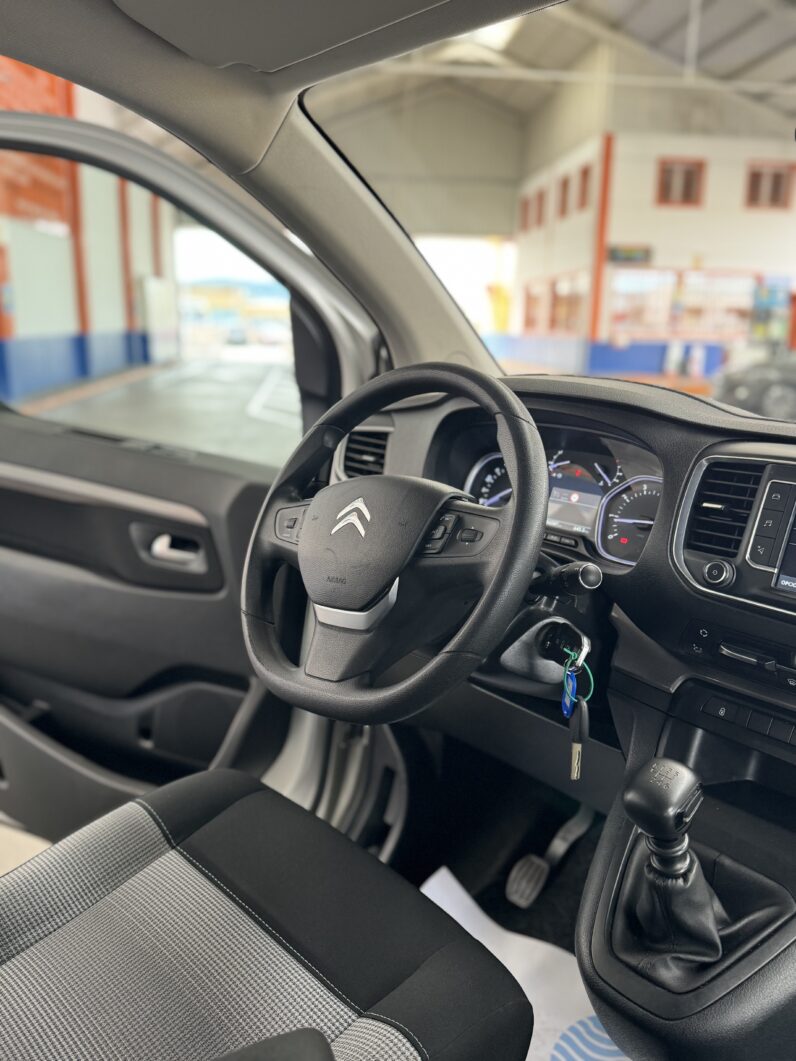 
								CITROEN Spacetourer Talla M BlueHDi Feel completo									