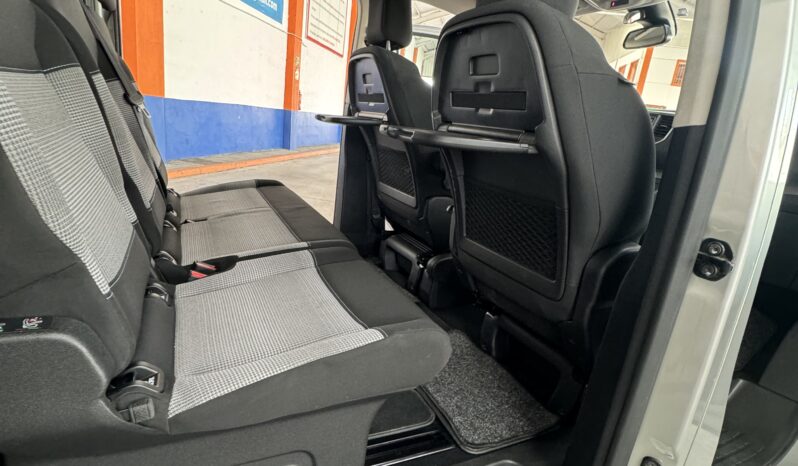 
								CITROEN Spacetourer Talla M BlueHDi Feel completo									