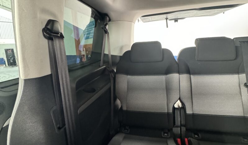 
								CITROEN Spacetourer Talla M BlueHDi Feel completo									