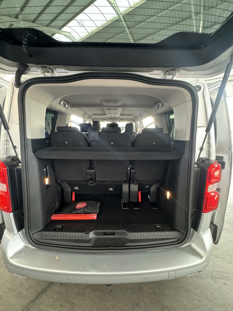 
								CITROEN Spacetourer Talla M BlueHDi Feel completo									