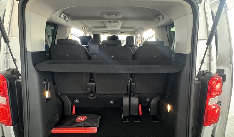 
								CITROEN Spacetourer Talla M BlueHDi Feel completo									