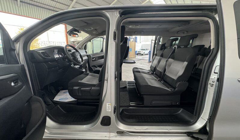 
								CITROEN Spacetourer Talla M BlueHDi Feel completo									