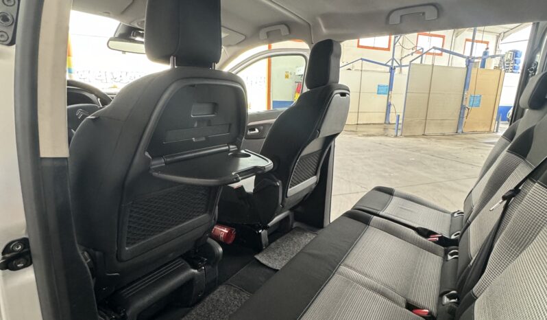 
								CITROEN Spacetourer Talla M BlueHDi Feel completo									