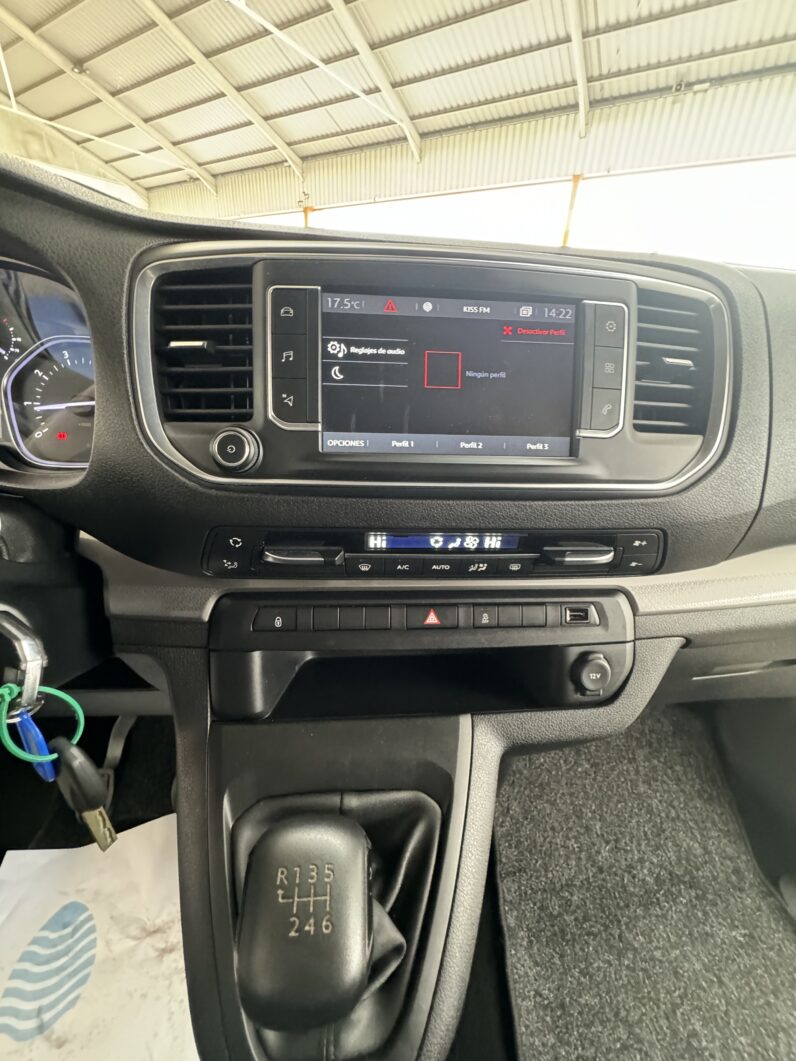 
								CITROEN Spacetourer Talla M BlueHDi Feel completo									