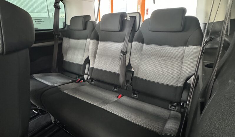 
								CITROEN Spacetourer Talla M BlueHDi Feel completo									